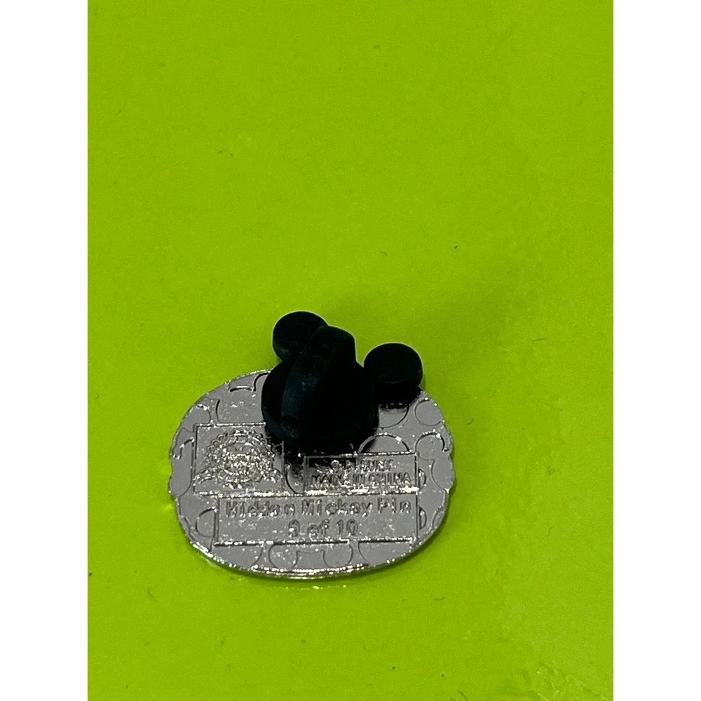 Disney Hidden Mickey Pin 9 of 10 Silver Glitter Pancake Stack Mickey Butter Pin